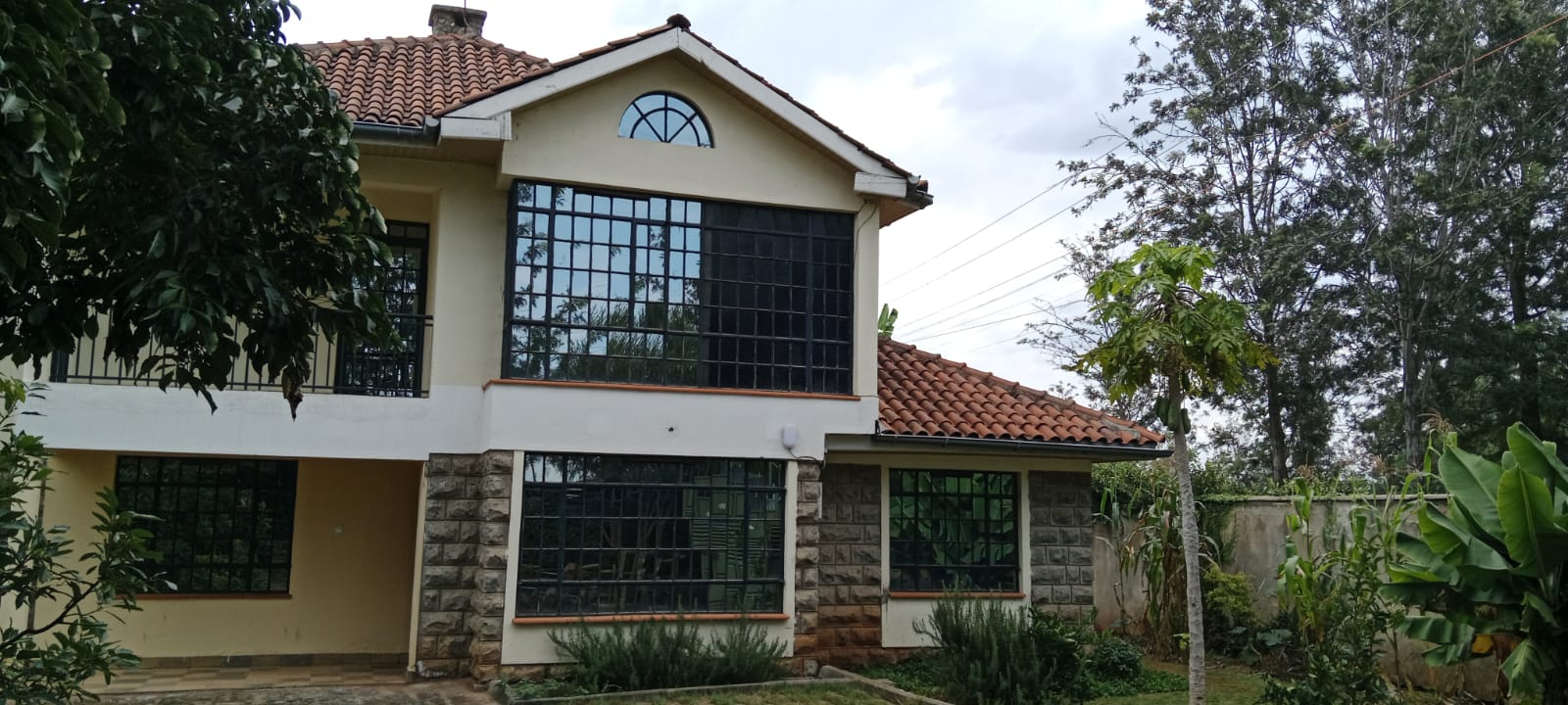 4 Bedroom House All Ensuite in a Gated Community: Rimpa